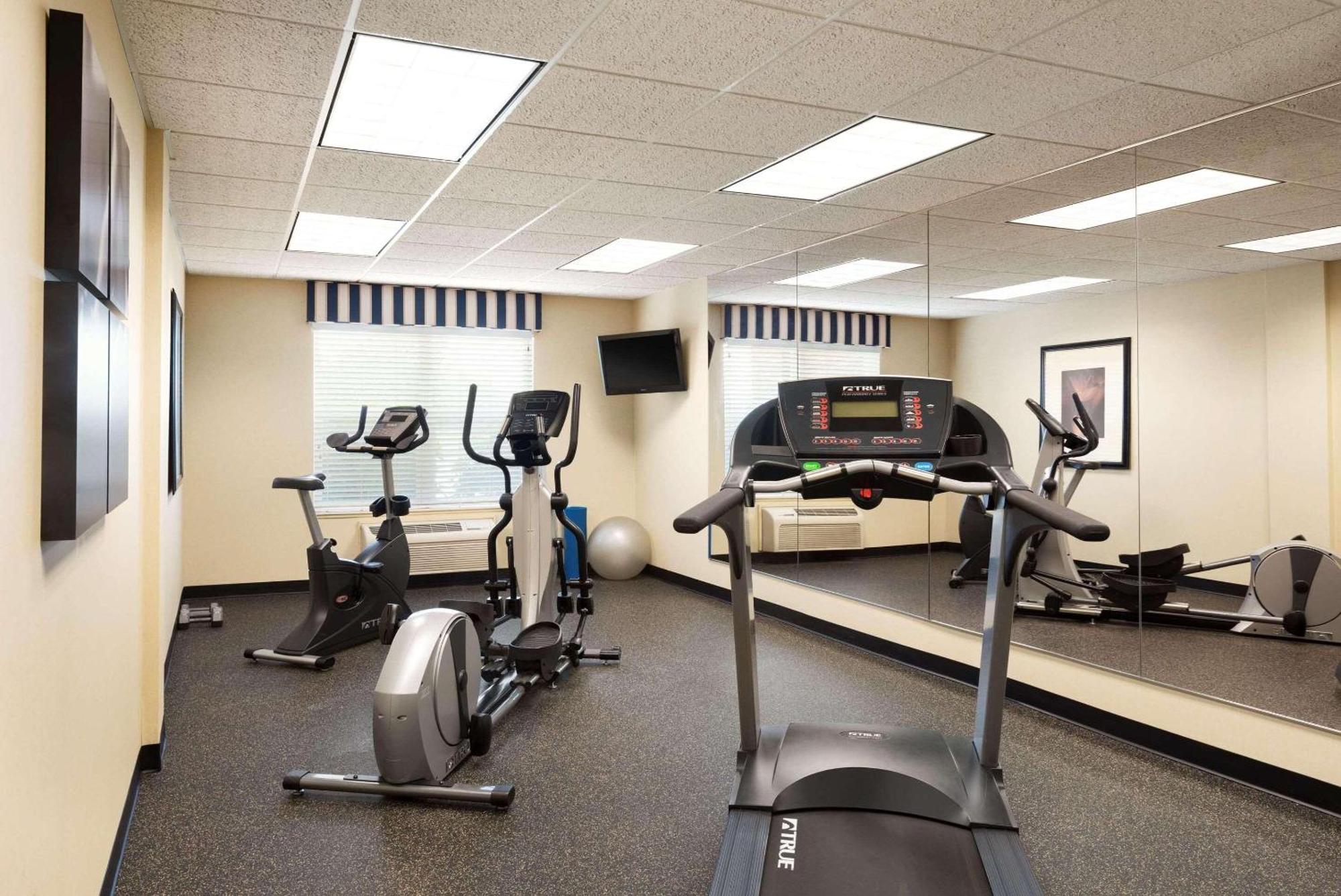Country Inn & Suites By Radisson, Shoreview-Mounds View, Mn Bagian luar foto